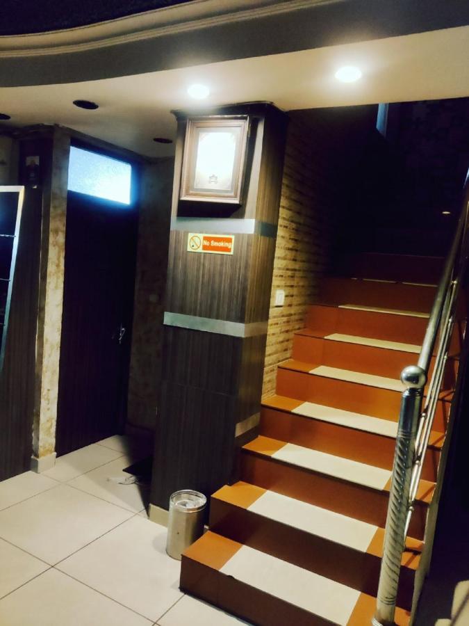 Hotel Novelty Джамму Екстер'єр фото