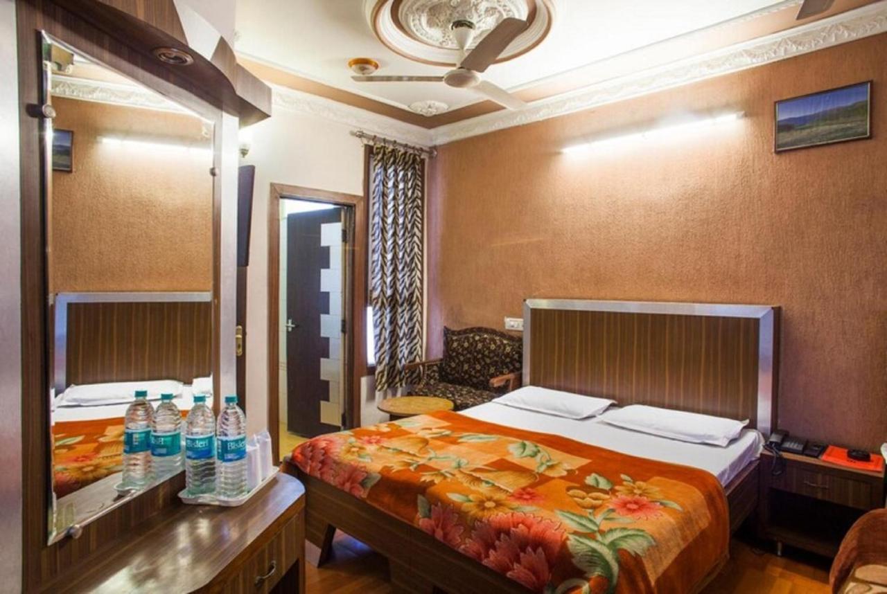 Hotel Novelty Джамму Екстер'єр фото
